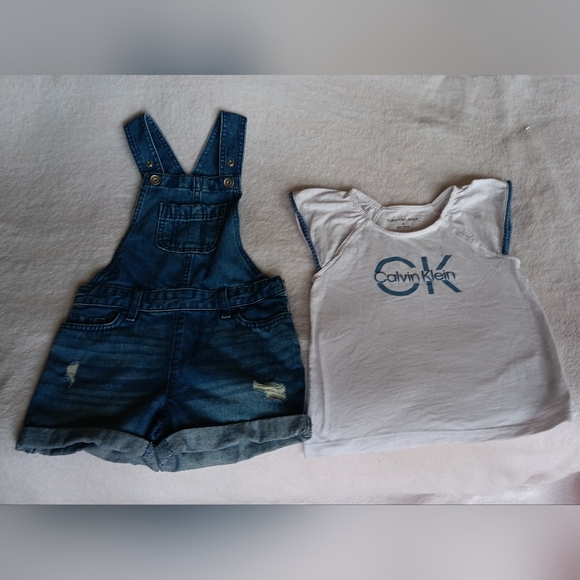 Calvin Klein Other - TODDLER 2 PIECE SET 5T EUC